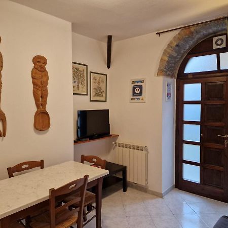 Casa Romantica Tra Liguria E Toscana Ortonovo Esterno foto